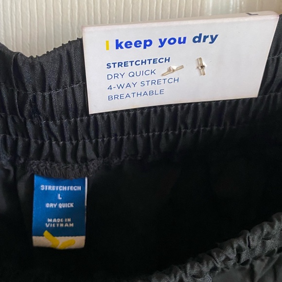 NWT Women’s Old Navy cargo active pants size L in Black - Picture 3 of 7